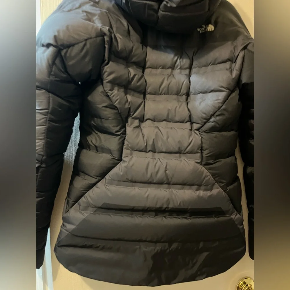The North Face Summit Series L6 Down Puffer Jacket - Picture 6 of 11